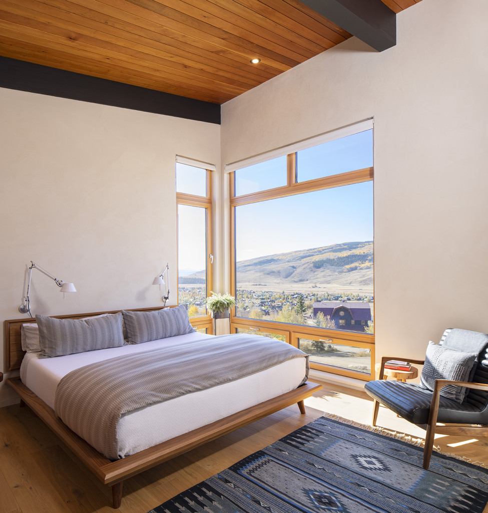 bellon1 975x1024 bellon1 975x1024